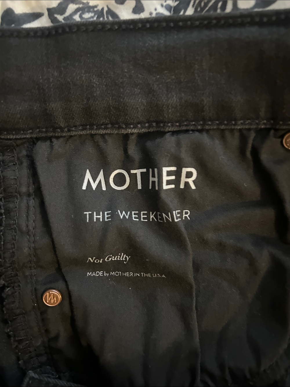 Women's Black Flared MOTHER Jeans - The Weekender in color Not Guilty - Picture 4 of 4
